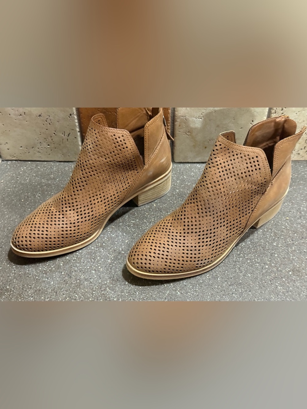 Women's madden Tan Perforated Ankle Boots - Casual Leather Booties size 9 1/2